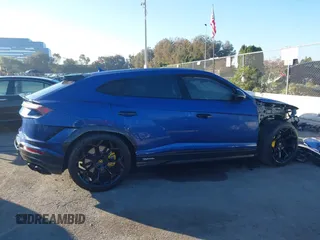 2024 Lamborghini Urus Performante z VIN ZPBUC3ZL3RLA30847, wystawiony jako IAAI lot #40935032 z przebiegiem Nie podano mil oraz . Historia ofert i sprzedaży dostępna na DreamBid. Obrazek 14.