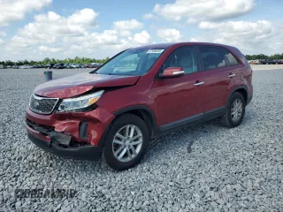 2014 Kia Sorento LX z VIN 5XYKT3A67EG461489, wystawiony jako Copart lot #57498295 z przebiegiem 198 799 mil mil oraz Szkoda całkowita • Salvage title. Historia ofert i sprzedaży dostępna na DreamBid. Obrazek 1.
