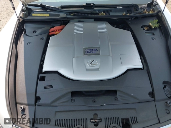 2008 Lexus LS 600h L with VIN JTHDU46F385005344, listed as a IAAI auction lot 42415220 with 109,971 mi miles and . Bid and sale history available at DreamBid. Image 10.