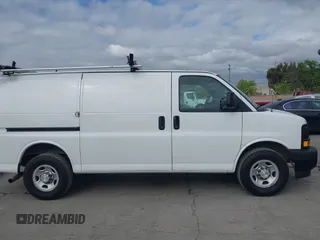 2017 Chevrolet Express Cargo with VIN 1GCWGAFF6H1345692, listed as a IAAI auction lot 42078030 with 185,642 mi miles and . Bid and sale history available at DreamBid. Image 13.