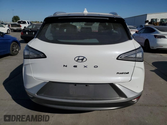2021 Hyundai NEXO Limited z VIN KM8J84A61MU017049, wystawiony jako Copart lot #74327164 z przebiegiem 14 173 mil mil oraz Czysty tytuł • Clean title. Historia ofert i sprzedaży dostępna na DreamBid. Obrazek 6.