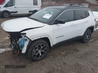 2024 Jeep Compass Limited with VIN 3C4NJDCN0RT151762, listed as a IAAI auction lot 41329742 with 587 mi miles and . Bid and sale history available at carsss.com. Image 18.
