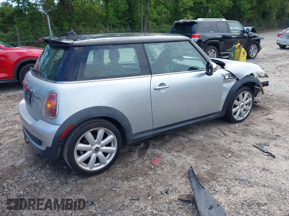 2007 MINI Hardtop S with VIN WMWMF73537TL88038, listed as a IAAI auction lot 42200252 with 70,603 mi miles and . Bid and sale history available at DreamBid. Image 4.
