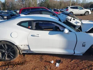 2019 Chevrolet Camaro 1LT z VIN 1G1FB1RX4K0127436, wystawiony jako IAAI lot #41868960 z przebiegiem Nie podano mil oraz . Historia ofert i sprzedaży dostępna na DreamBid. Obrazek 12.