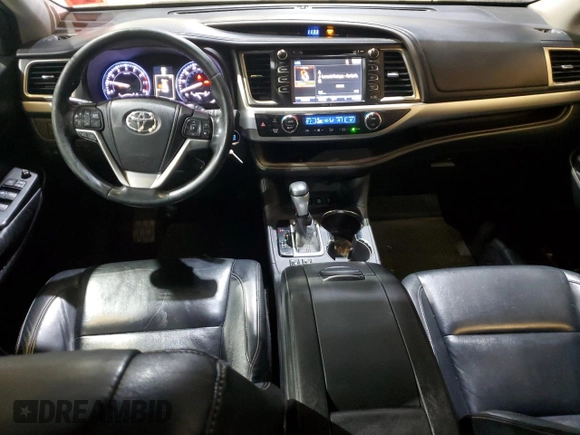 2014 Toyota Highlander XLE z VIN 5TDJKRFH7ES043965, wystawiony jako Copart lot #88438325 z przebiegiem 283 314 mil mil oraz Szkoda całkowita • Salvage title. Historia ofert i sprzedaży dostępna na DreamBid. Obrazek 8.