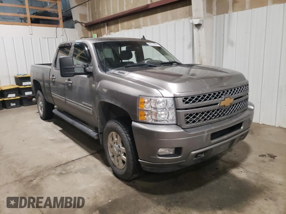 2013 Chevrolet Silverado 3500HD LT with VIN 1GC4K0C87DF221546, listed as a Copart auction lot 84016954 with 123,744 mi miles and Salvage Title. Bid and sale history available at carsss.com. Image 4.