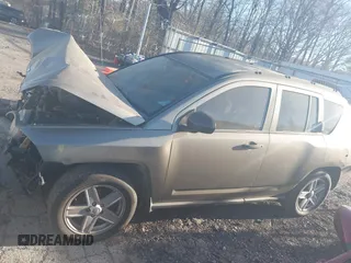2007 Jeep Compass Sport with VIN 1J8FT47W57D158543, listed as a IAAI auction lot 41817636 with 241,439 mi miles. Bid and sale history available at carsss.com. Image 14.