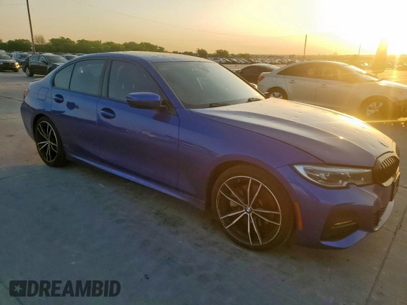 2021 BMW 3 Series 330i z VIN 3MW5R1J08M8B56862, wystawiony jako Copart lot #52976585 z przebiegiem 41 867 mil mil oraz Czysty tytuł • Clean title. Historia ofert i sprzedaży dostępna na DreamBid. Obrazek 4.