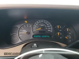 2005 Chevrolet Tahoe Police z VIN 1GNEC13Z15R231139, wystawiony jako Copart lot #83765364 z przebiegiem 249 358 mil mil oraz Szkody całkowita. Historia ofert i sprzedaży dostępna na DreamBid. Obrazek 9.