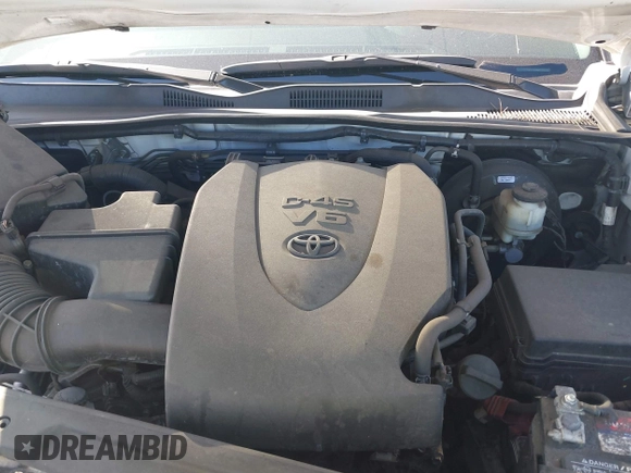 2017 Toyota Tacoma SR5 with VIN 5TFAZ5CN9HX039333, listed as a IAAI auction lot 41701962 with 102,737 mi miles and . Bid and sale history available at carsss.com. Image 10.