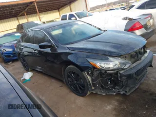 2018 Nissan Altima SV with VIN 1N4AL3AP9JC233020, listed as a IAAI auction lot 41142328 with 133,786 mi miles and . Bid and sale history available at carsss.com. Image 1.