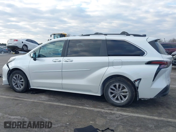 2024 Toyota Sienna XLE with VIN 5TDJSKFC6RS119094, listed as a IAAI auction lot 41434990 with 113,532 mi miles and . Bid and sale history available at DreamBid. Image 14.