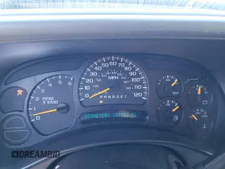 2006 Chevrolet Silverado 1500 LT1 with VIN 1GCEC19T06Z154227, listed as a Copart auction lot 43082745 with 197,982 mi miles and Salvage Title. Bid and sale history available at DreamBid. Image 9.