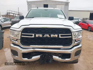 2020 Ram 2500 Tradesman with VIN 3C6UR5CJ8LG174124, listed as a IAAI auction lot 41421505 with 69,330 mi miles. Bid and sale history available at carsss.com. Image 12.
