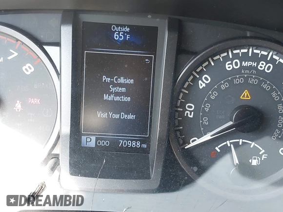 2018 Toyota Tacoma SR5 with VIN 3TMAZ5CN2JM067292, listed as a IAAI auction lot 41851959 with 70,988 mi miles and . Bid and sale history available at DreamBid. Image 7.