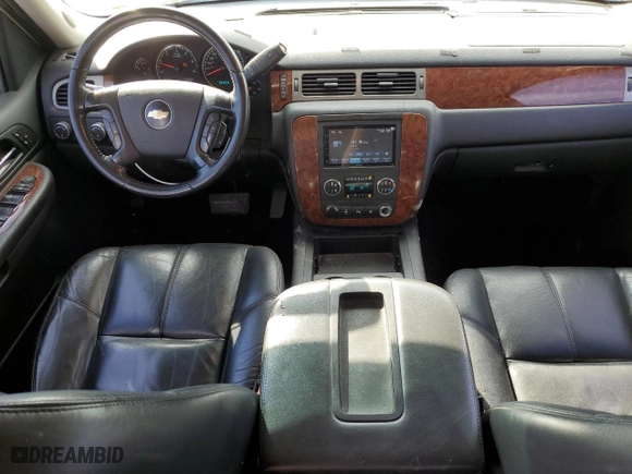 2009 Chevrolet Silverado 1500 LTZ with VIN 3GCEK33329G158422, listed as a Copart auction lot 46785695 with 224,855 mi miles and Clean Title. Bid and sale history available at carsss.com. Image 8.
