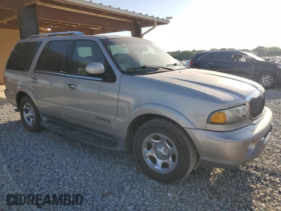 2001 Lincoln Navigator z VIN 5LMEU27A61LJ02044, wystawiony jako Copart lot #53499415 z przebiegiem Nie podano mil oraz Czysty tytuł • Clean title. Historia ofert i sprzedaży dostępna na DreamBid. Obrazek 4.