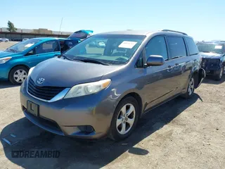 2011 Toyota Sienna LE AAS with VIN 5TDKK3DC0BS055346, listed as a IAAI auction lot 41834715 with 124,847 mi miles. Bid and sale history available at carsss.com. Image 17.