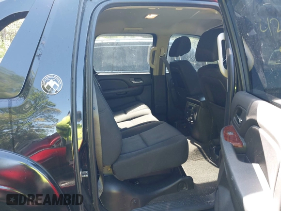 2013 Chevrolet Avalanche LS with VIN 3GNTKEE76DG197730, listed as a IAAI auction lot 42128989 with 105,722 mi miles and . Bid and sale history available at DreamBid. Image 8.