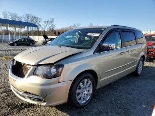 2011 Chrysler Town & Country Touring-L with VIN 2A4RR8DG9BR668000, listed as a Copart auction lot 49954385 with 98,895 mi miles and Salvage Title. Bid and sale history available at carsss.com. Image 1.