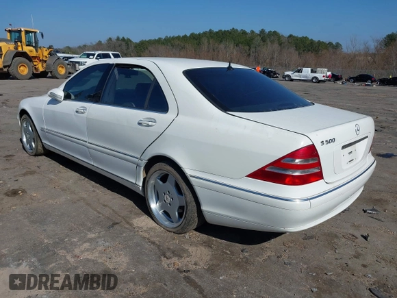 2002 Mercedes-Benz S-Class 5.0L with VIN WDBNG75J62A241861, listed as a IAAI auction lot 41482395 with 1 mi miles. Bid and sale history available at carsss.com. Image 3.