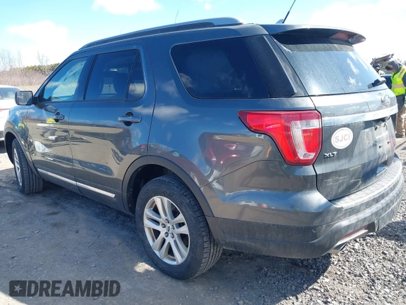2018 Ford Explorer XLT with VIN 1FM5K8D8XJGC91593, listed as a IAAI auction lot 41838572 with 77,280 mi miles and . Bid and sale history available at carsss.com. Image 3.