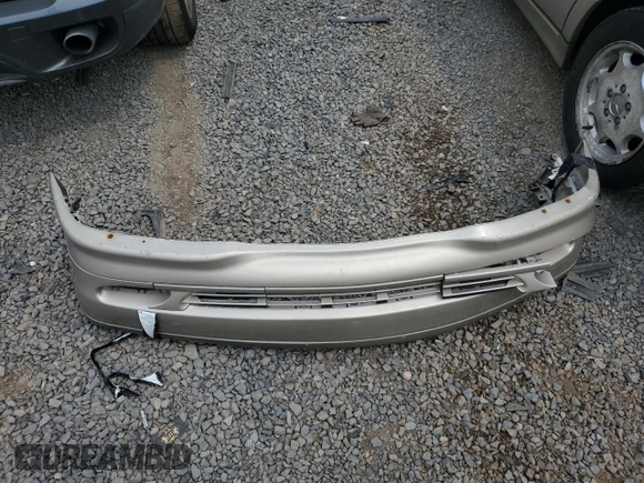 1998 Mercedes-Benz C 230/260/280/320 z VIN WDBHA23G8WA648546, wystawiony jako Copart lot #60720975 z przebiegiem 110 926 mil mil oraz Szkoda całkowita • Salvage title. Historia ofert i sprzedaży dostępna na DreamBid. Obrazek 12.