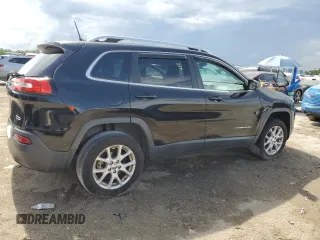 2018 Jeep Cherokee Latitude with VIN 1C4PJLCB8JD533525, listed as a Copart auction lot 60840625 with 89,011 mi miles and Salvage title. Bid and sale history available at DreamBid. Image 3.