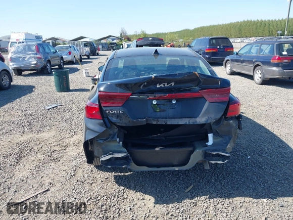 2024 Kia Forte LXS z VIN 3KPF24AD6RE826949, wystawiony jako IAAI lot #42078753 z przebiegiem 13 679 mil mil oraz . Historia ofert i sprzedaży dostępna na DreamBid. Obrazek 16.