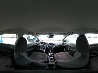 2019 Chevrolet Sonic LT z VIN 1G1JD5SB3K4148300, wystawiony jako Copart lot #52169025 z przebiegiem 59 689 mil mil oraz Szkoda całkowita • Salvage title. Historia ofert i sprzedaży dostępna na DreamBid. Obrazek 14.