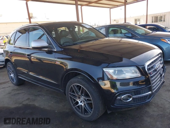 2014 Audi SQ5 Premium Plus with VIN WA1CGAFP7EA007140, listed as a IAAI auction lot 41881202 with 189,450 mi miles. Bid and sale history available at carsss.com. Image 1.