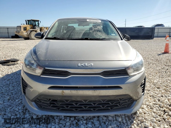 2022 Kia Rio S with VIN 3KPA24ADXNE477511, listed as a Copart auction lot 48555265 with 32,147 mi miles and Salvage Title. Bid and sale history available at carsss.com. Image 5.