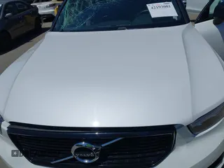 2022 Volvo XC40 R-Design with VIN YV4162UM1N2739706, listed as a IAAI auction lot 42193001 with 15,579 mi miles and . Bid and sale history available at DreamBid. Image 10.