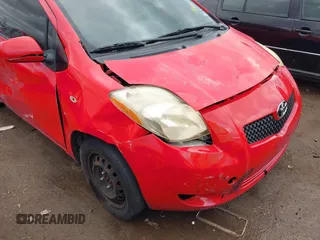 2007 Toyota Yaris with VIN JTDJT923275125859, listed as a IAAI auction lot 42020291 with 179,949 mi miles. Bid and sale history available at carsss.com. Image 6.