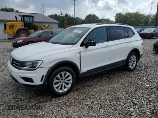 2020 Volkswagen Tiguan S z VIN 3VV0B7AX5LM131944, wystawiony jako Copart lot #64115205 z przebiegiem 105 195 mil mil oraz Czysty tytuł • Clean title. Historia ofert i sprzedaży dostępna na DreamBid. Obrazek 1.