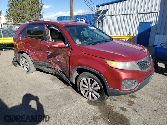 2011 Kia Sorento LX with VIN 5XYKTDA28BG057065, listed as a Copart auction lot 49723015 with 186,912 mi miles and Salvage Title. Bid and sale history available at carsss.com. Image 4.