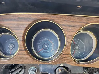 1970 Ford Mustang с VIN 0T01M116045, выставлен на аукционе Copart как лот 84118954 с пробегом 67 372 миль миль и Чистый • Clean title. История ставок и продаж доступна на DreamBid. Изображение 8.