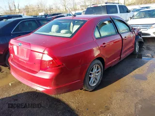 2011 Ford Fusion S with VIN 3FAHP0GA1BR232175, listed as a IAAI auction lot 41864391 with 324,988 mi miles. Bid and sale history available at carsss.com. Image 4.