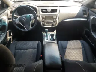 2017 Nissan Altima SV z VIN 1N4AL3AP8HC234279, wystawiony jako Copart lot #59305655 z przebiegiem 175 181 mil mil oraz Czysty tytuł • Clean title. Historia ofert i sprzedaży dostępna na DreamBid. Obrazek 8.