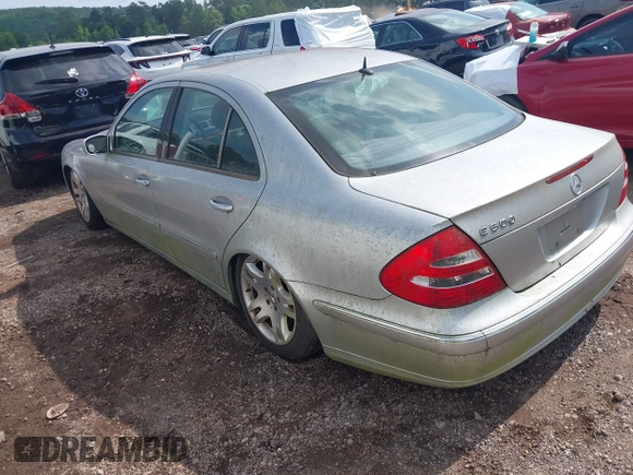 2003 Mercedes-Benz E 500 z VIN WDBUF70J73A332919, wystawiony jako IAAI lot #42477689 z przebiegiem Nie podano mil oraz . Historia ofert i sprzedaży dostępna na DreamBid. Obrazek 3.