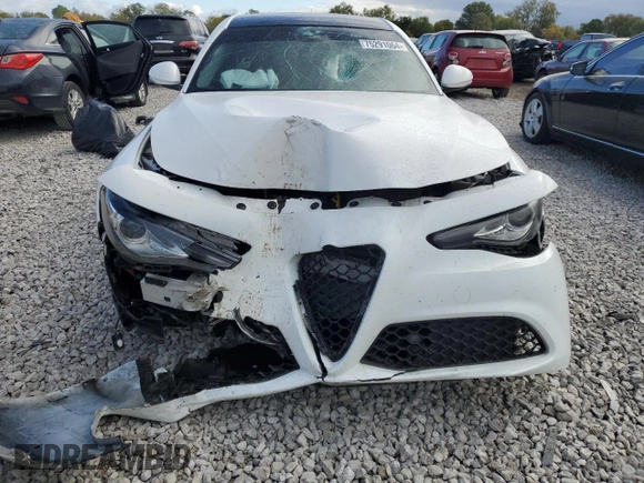 2020 Alfa Romeo Giulia Ti with VIN ZARFANBN2L7630701, listed as a Copart auction lot 75291064 with 0 mi miles and Salvage Title. Bid and sale history available at carsss.com. Image 5.
