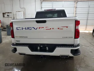 2019 Chevrolet Silverado 1500 Custom with VIN 1GCUYBEF5KZ357871, listed as a Copart auction lot 77817094 with 74,718 mi miles and Salvage Title. Bid and sale history available at DreamBid. Image 6.