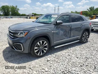 2021 Volkswagen Atlas SEL with VIN 1V2SE2CA3MC210430, listed as a Copart auction lot 61398785 with 59,662 mi miles and Salvage title. Bid and sale history available at DreamBid. Image 1.