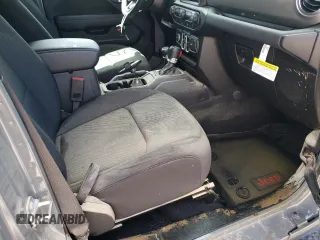2022 Jeep Wrangler Unlimited Sahara Altitude with VIN 1C4HJXEG5NW174021, listed as a Copart auction lot 55200532 with Not provided miles and Salvage title. Bid and sale history available at DreamBid. Image 9.