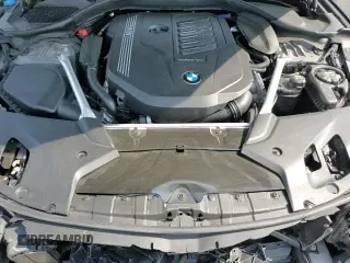 2021 BMW 5 Series 540i xDrive with VIN WBA73BJ04MWX24189, listed as a Copart auction lot 60062205 with 39,881 mi miles and Salvage title. Bid and sale history available at DreamBid. Image 13.