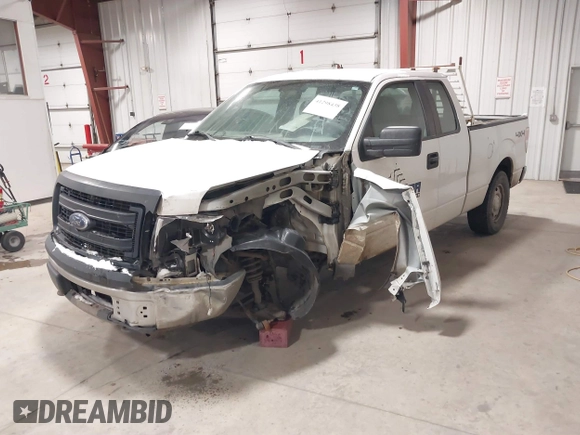 2014 Ford F-150 XL with VIN 1FTFX1EF6EFA29628, listed as a IAAI auction lot 41298438 with 343,733 mi miles. Bid and sale history available at carsss.com. Image 17.