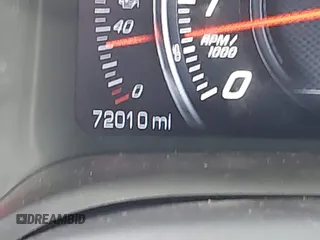 2015 Chevrolet Corvette Z51 3LT z VIN 1G1YM2D72F5119618, wystawiony jako IAAI lot #42744702 z przebiegiem Nie podano mil oraz . Historia ofert i sprzedaży dostępna na DreamBid. Obrazek 15.