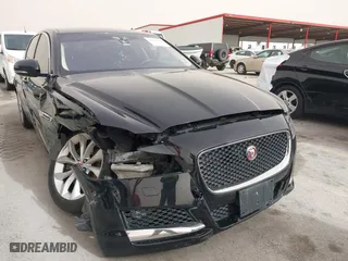 2019 Jaguar XF 25t Premium with VIN SAJBD4FX4KCY79210, listed as a IAAI auction lot 41716178 with 76,314 mi miles. Bid and sale history available at carsss.com. Image 17.