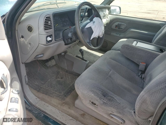1998 Chevrolet C/K 1500 with VIN 1GCEK19RXWE181384, listed as a Copart auction lot 50050695 with 241,369 mi miles and Salvage Title. Bid and sale history available at carsss.com. Image 8.