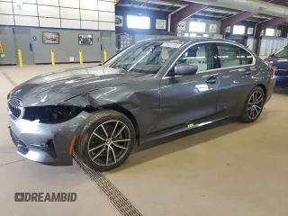 2021 BMW 3 Series 330i xDrive with VIN 3MW5R7J08M8B49316, listed as a Copart auction lot 52520195 with 31,709 mi miles and Salvage Title. Bid and sale history available at carsss.com. Image 1.